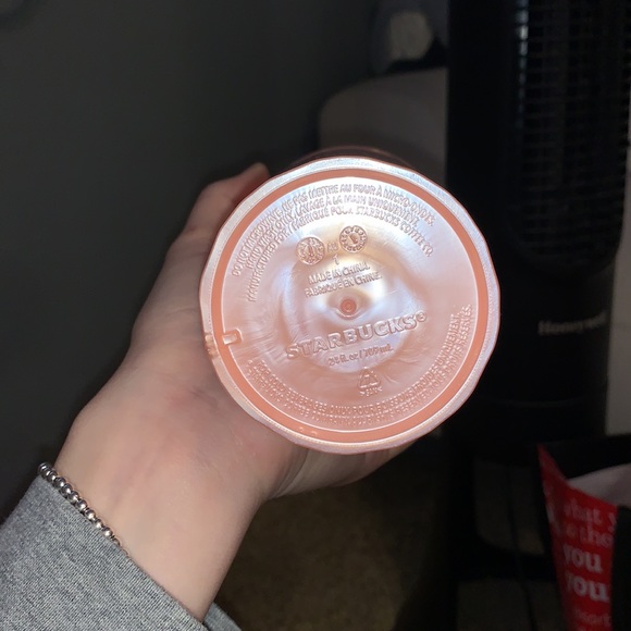 Starbucks Venti Pink Cup - Picture 2 of 2